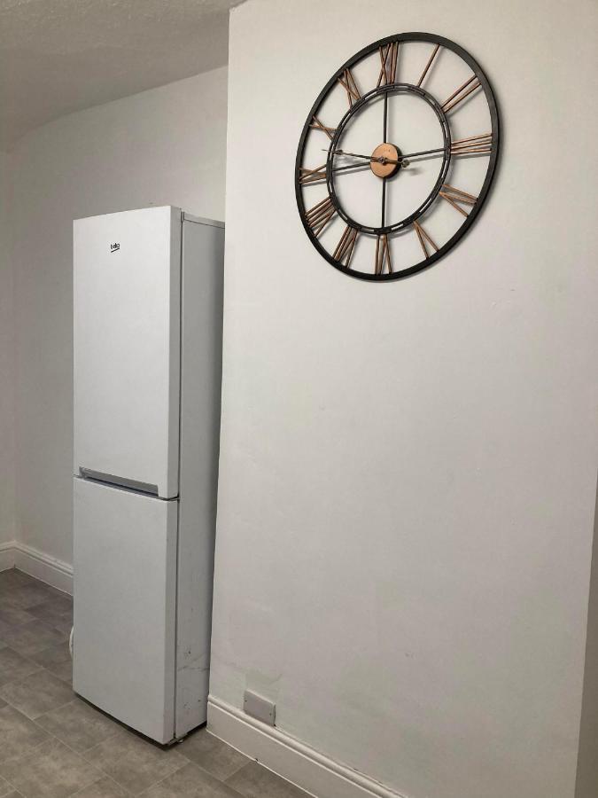 Agapi Apartment - Sea View Sleeps Ten Blackpool Luaran gambar