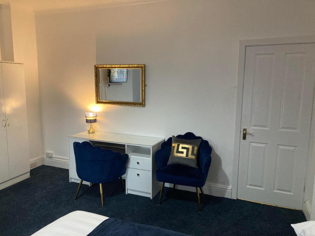 Agapi Apartment - Sea View Sleeps Ten Blackpool Luaran gambar
